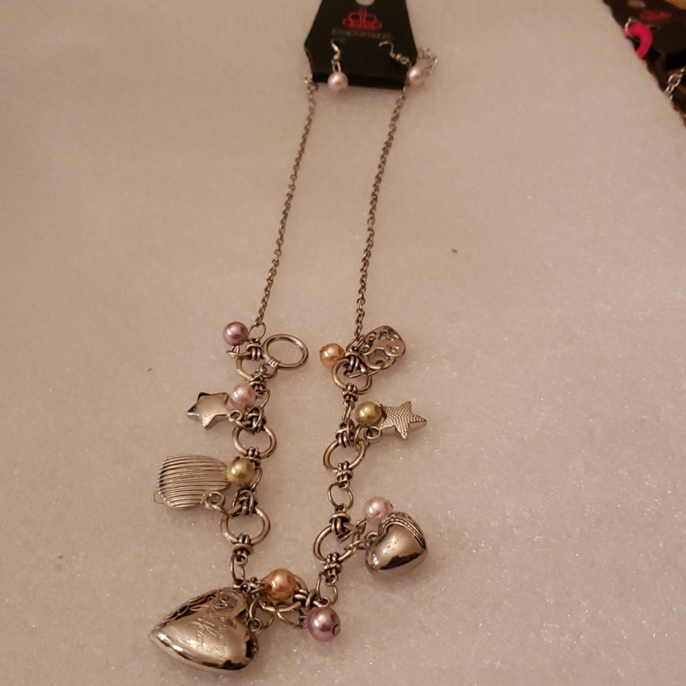 Necklace w earrings